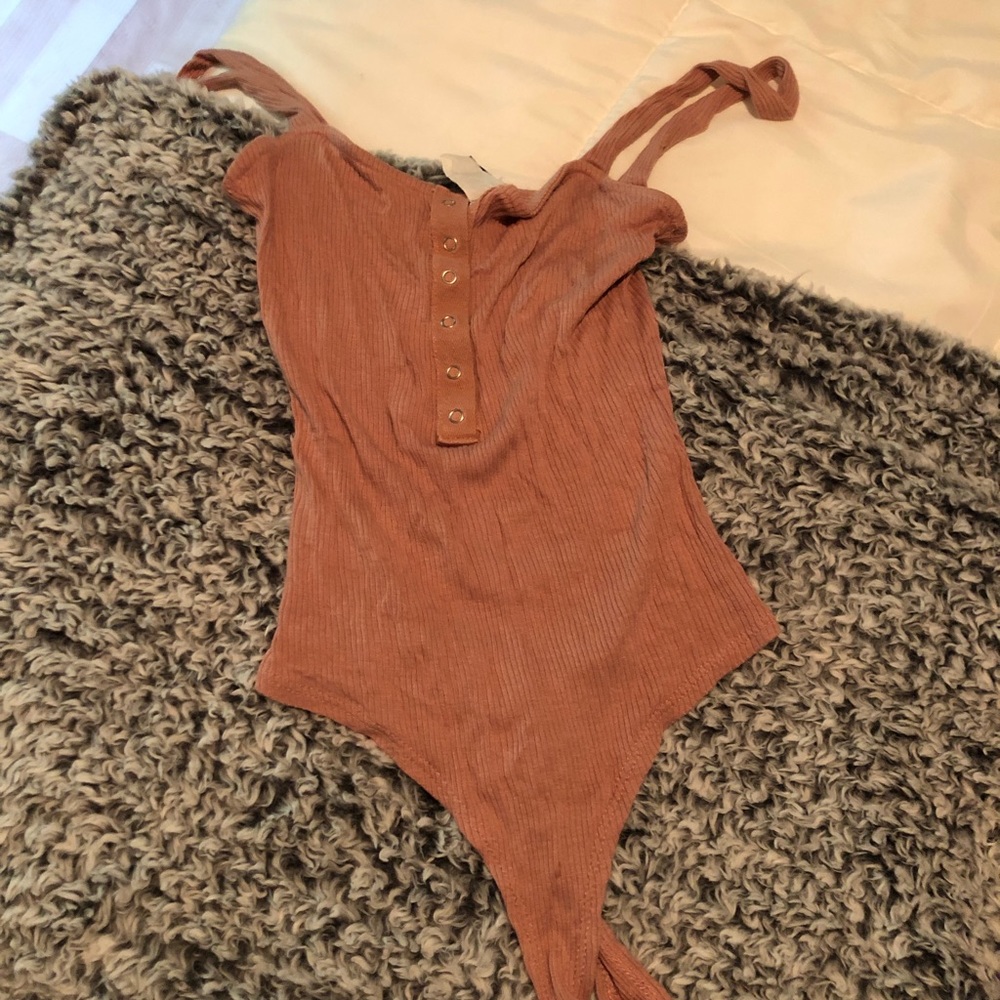 Windsor size small bodysuit